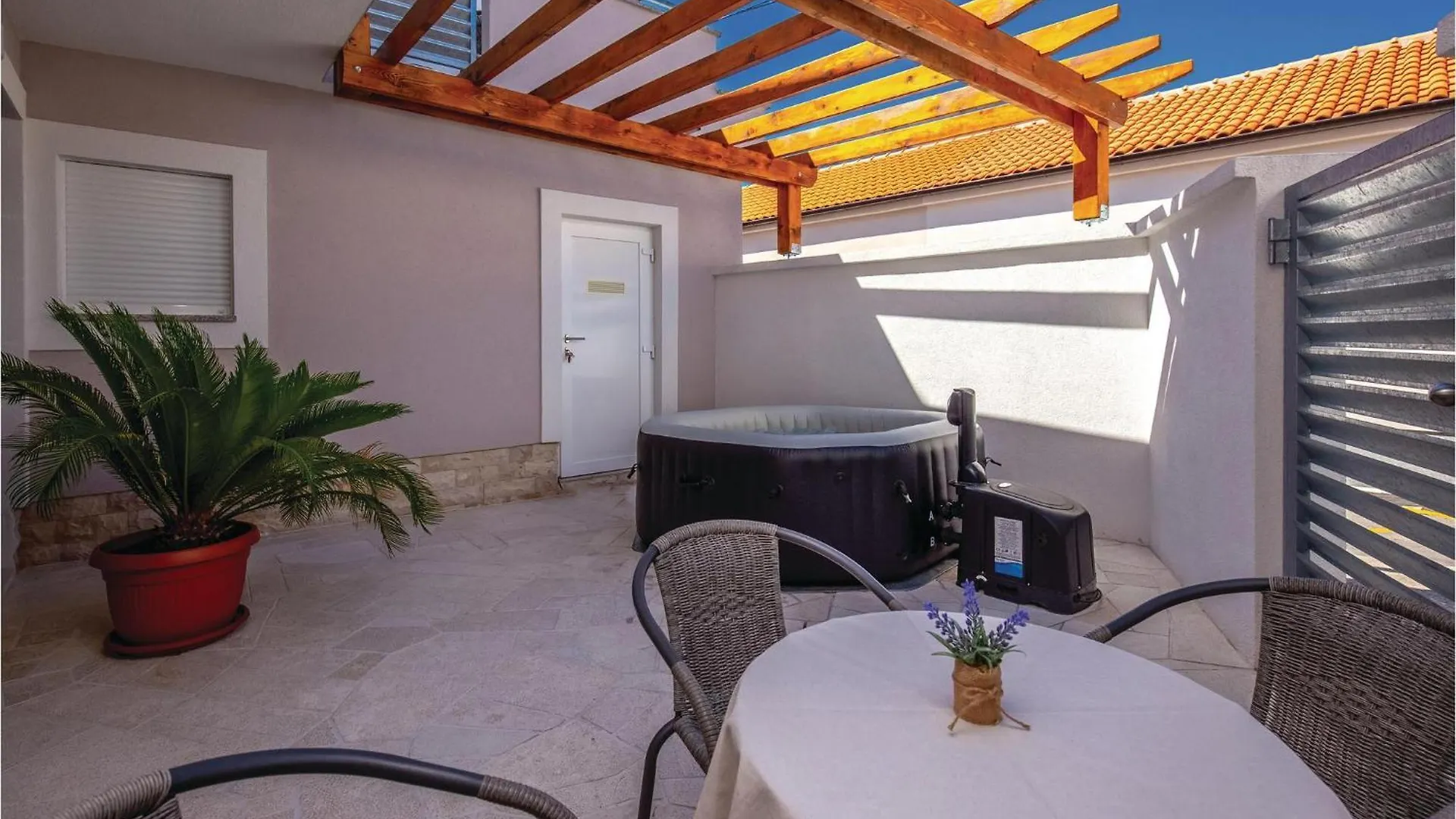 Stunning Home In Novi Vinodolski With Wifi 0*,