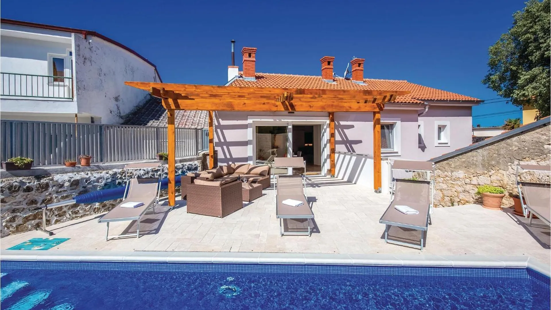 Stunning Home In Novi Vinodolski With Wifi Holiday home