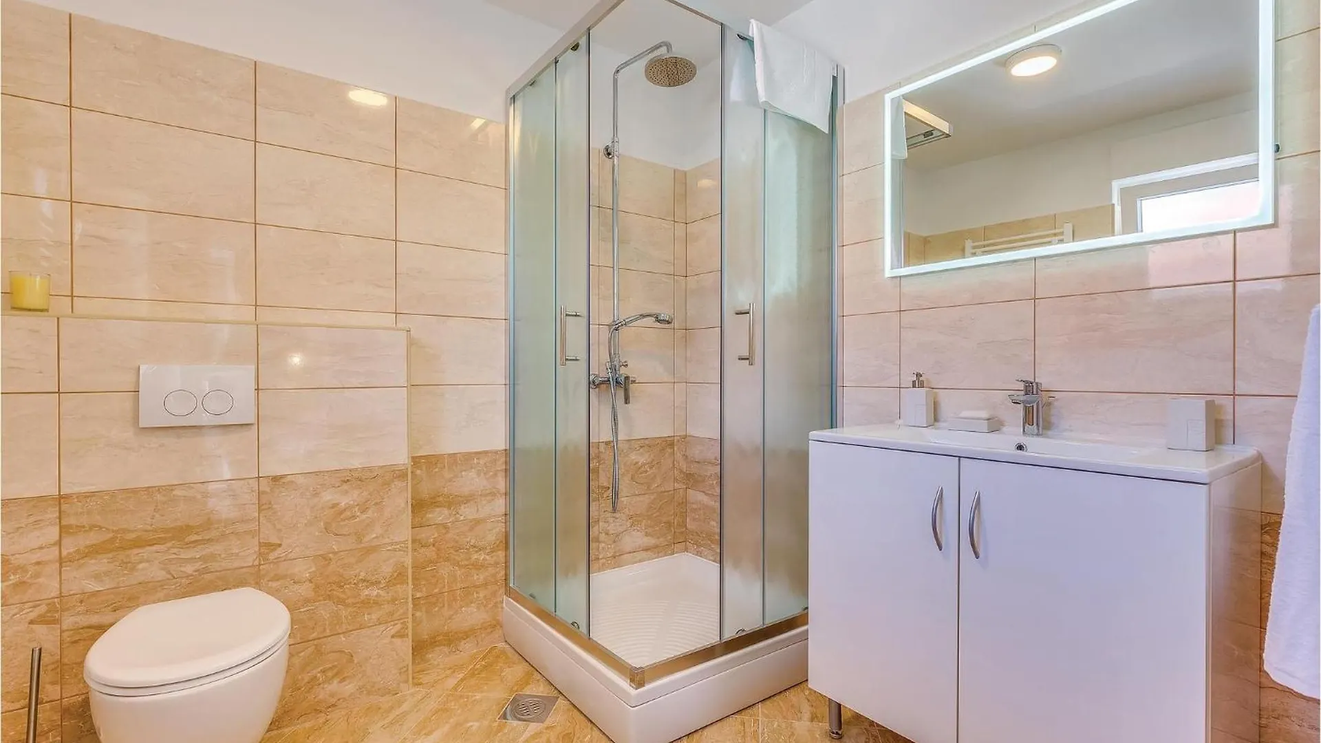Stunning Home In Novi Vinodolski With Wifi 0*,