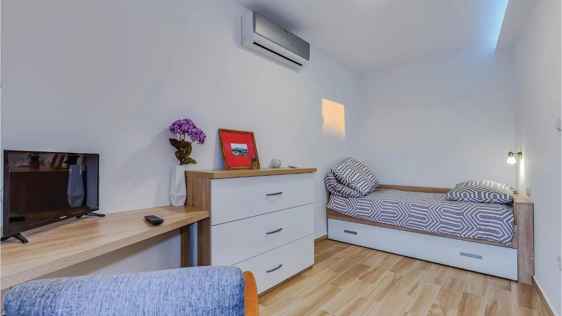 Stunning Home In Novi Vinodolski With Wifi Holiday home