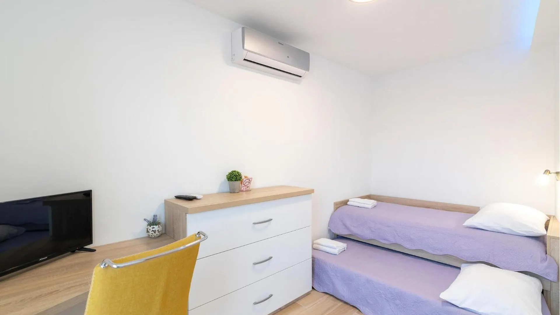 Stunning Home In Novi Vinodolski With Wifi 0*,  Croatia