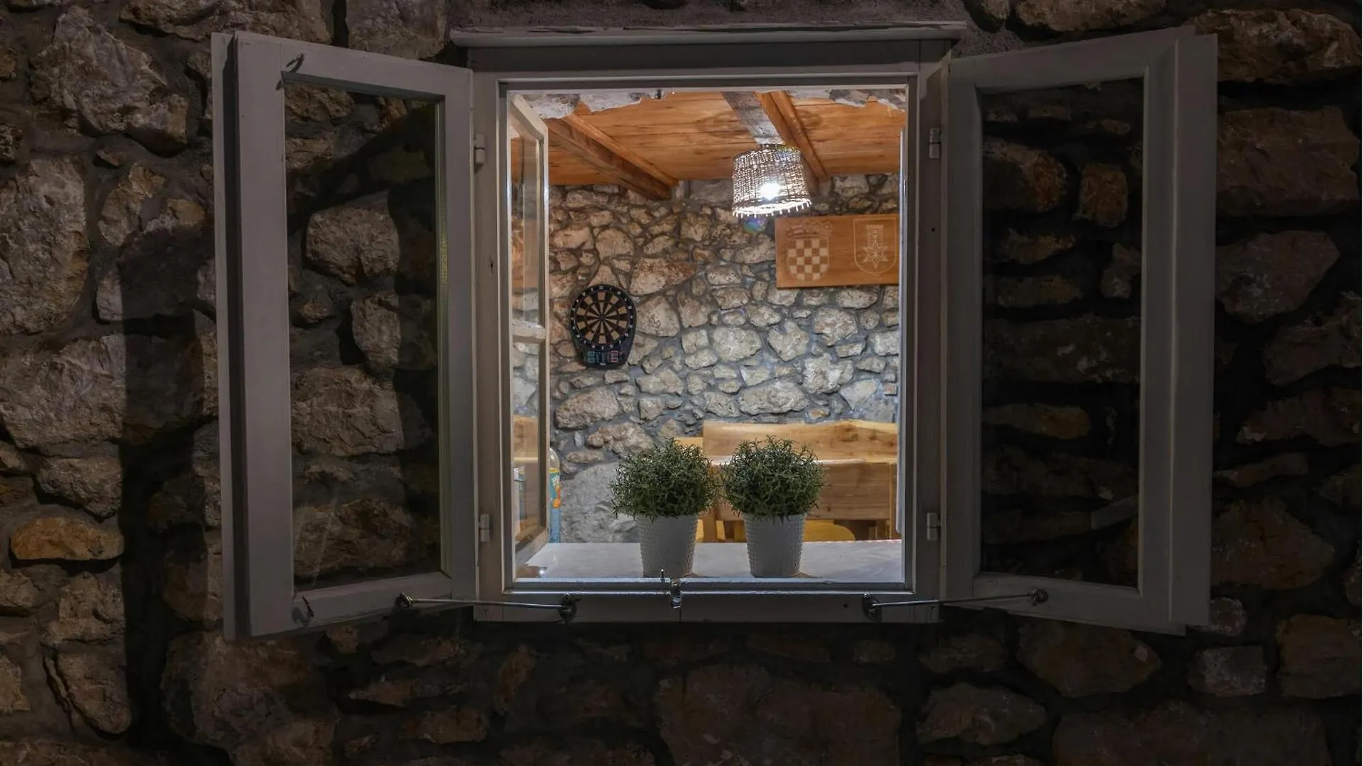 Stunning Home In Novi Vinodolski With Wifi Holiday home